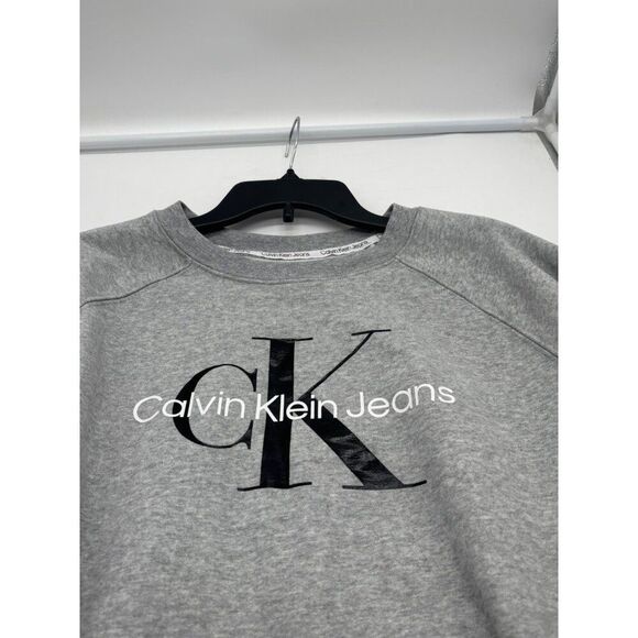 Calvin Klein Jeans Trendy Plus Size Size Sweatshirt, Pearl Color, Sz. 1X - Picture 5 of 9